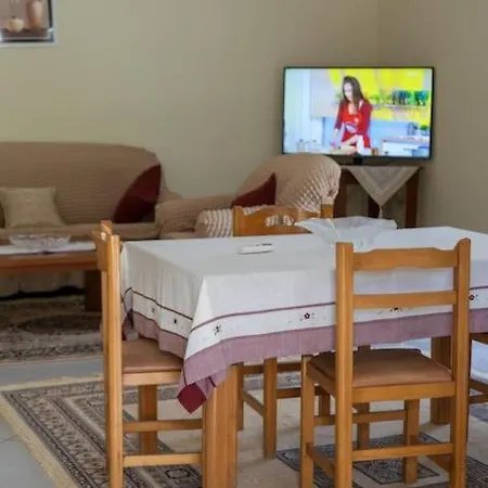 Sweet A Quiet,spacious Two-bedroom House